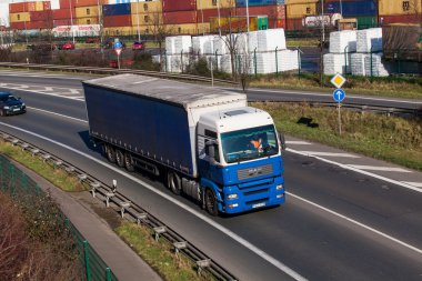 karayolu taşıma kamyonu