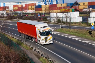 karayolu taşıma kamyonu