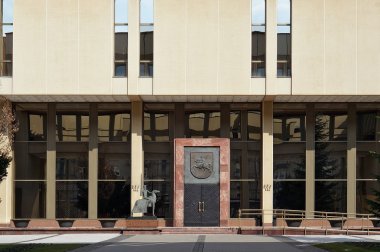  Paskalya parlamentosuna kapı