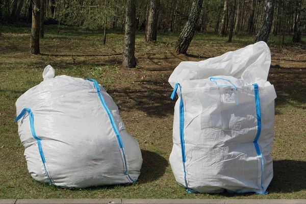 The big plastic bags for branches and leaves — Stock Photo, Image