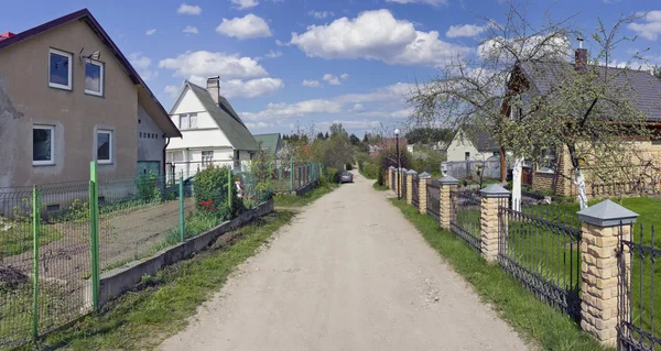 Primavera en pueblo lituano — Foto de Stock
