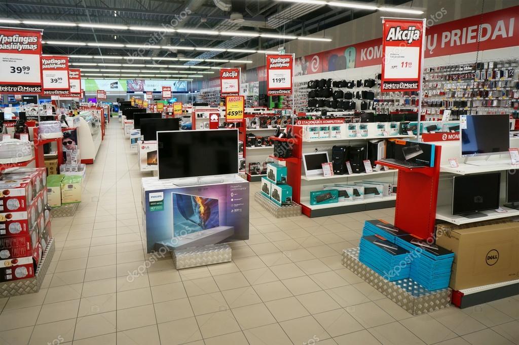 Elektromarkt sklepu z elektroniką Zdjęcie stockowe redakcyjne