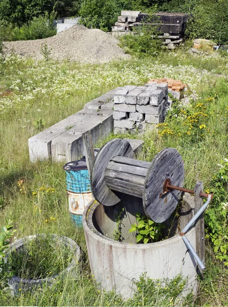 A dobott épület erdő — Stock Fotó