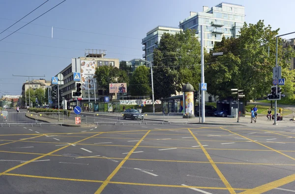 New yellow intersection  marking — Stock Photo, Image