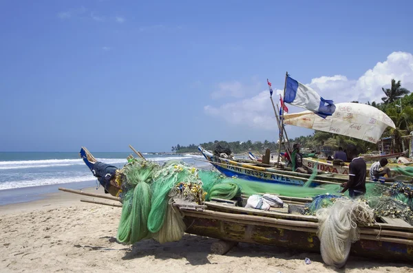Köyhät afrikkalaiset kalaveneet — kuvapankkivalokuva