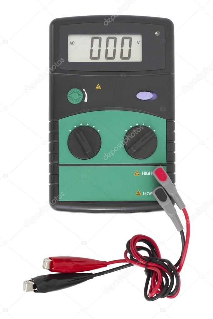 Device for measurement of high voltage
