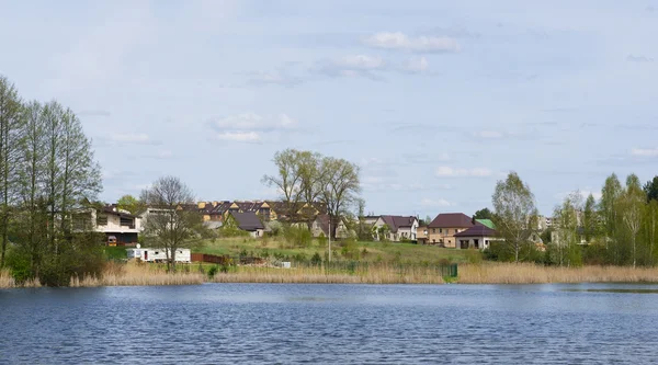 Spring village landskap — Stockfoto