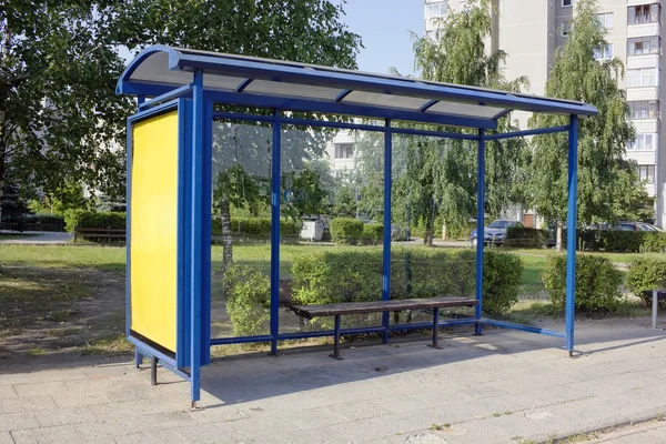 Forgotten empty bus-stop — Stock Photo, Image