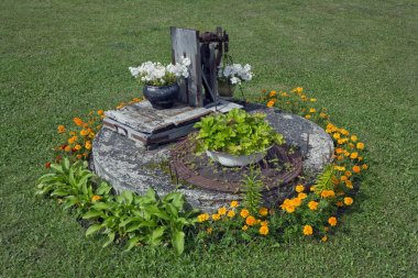 Rustik çiçek yatak