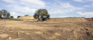 Büyük ahşap bina başlangıç