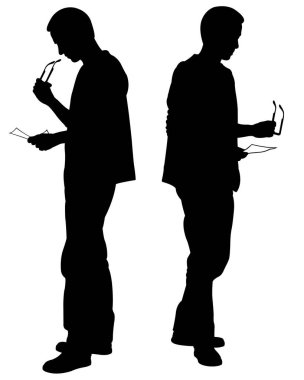 Gözlüklü adamların siluetleri.