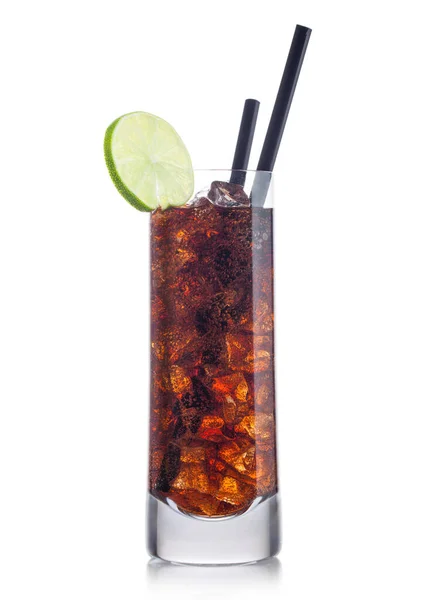 Cuba Libre Cocktail Highball Glas Met Ijsblokjes Schijfje Limoen Met Stockafbeelding