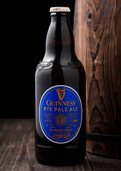 Londen April 2018 Fles Guinness Rogge Bleek Bier Top Van — Stockfoto