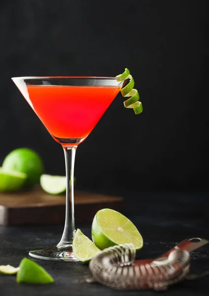 Cosmopolitan Cocktail Classic Crystal Glass Lime Peel Fresh Limes Strainer — Stock Photo, Image