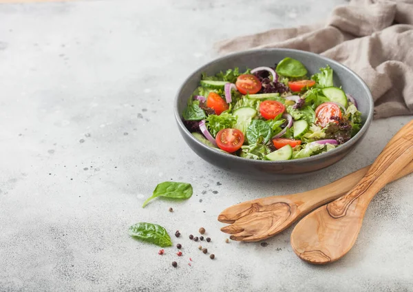 Garfo Espátula Colher Com Tigela Salada Legumes Vegetarianos Saudáveis Com — Fotografia de Stock