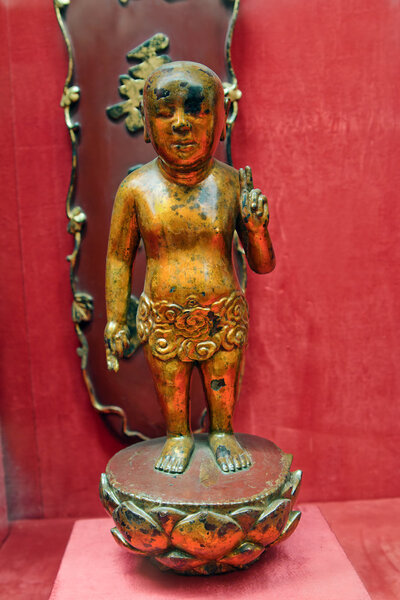 Buddha statue