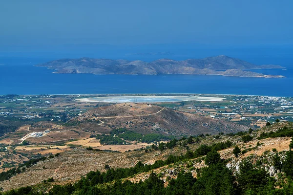 Sós tó Alikes a Földközi-tenger partján — Stock Fotó