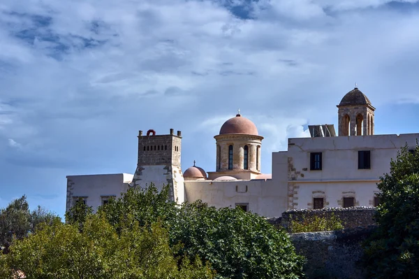 Башни православного монастыря — стоковое фото