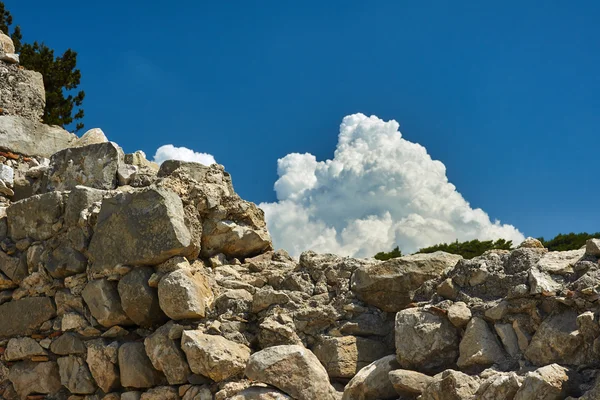 石造りの城壁をクラッシュします。 — ストック写真