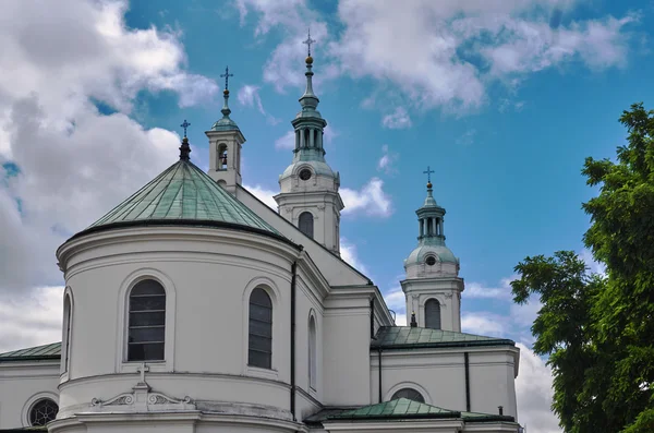 Katholische Kirche im Neobarock — Stockfoto