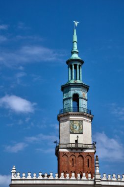 Rönesans Belediye kule saati ile