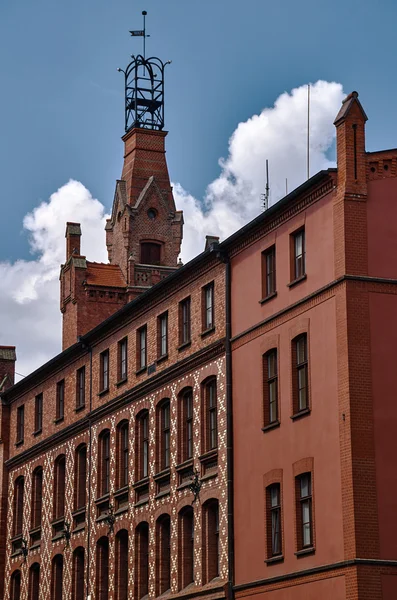 The facade of red brick building — Stock Photo, Image
