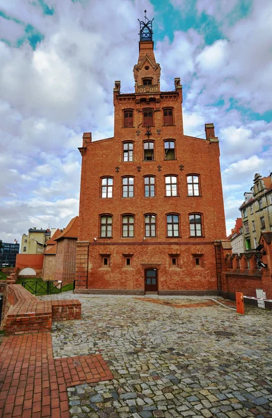 The facade of red brick building — Stock Photo, Image