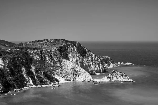 Côte Rocheuse Petani Bay Sur Île Céphalonie Grèce Monochrome — Photo