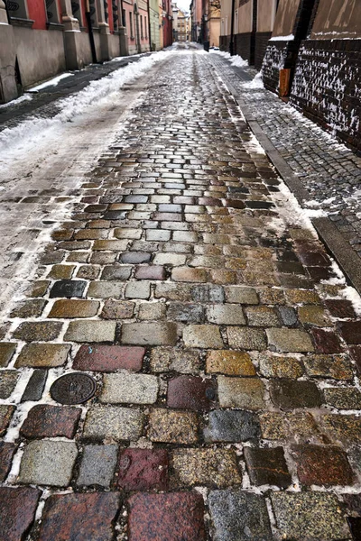 Sciogliere Neve Sulla Strada Con Pietre Pavimentazione Granito Poznan — Foto Stock