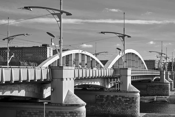 Warta Folyó Hídjának Acélszerkezete Poznanban Monokróm — Stock Fotó