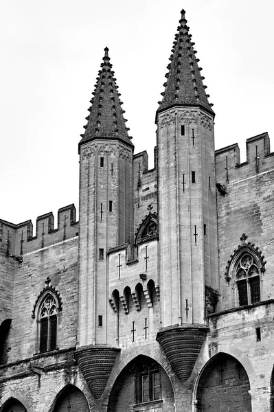 Steinmauern Und Türme Des Mittelalterlichen Papstschlosses Der Stadt Avignon Frankreich — Stockfoto