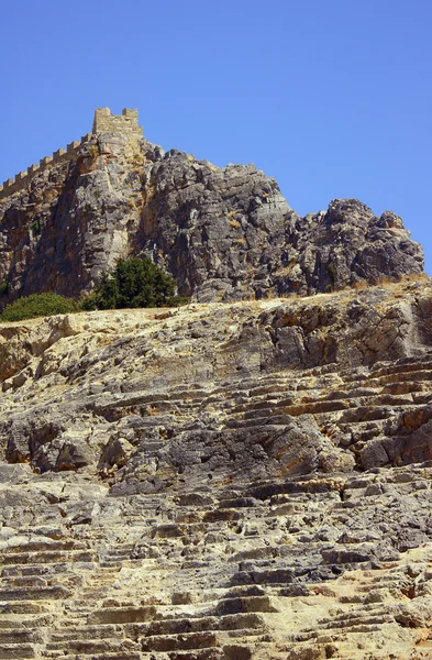 Antikes Amphitheater und mittelalterliche Befestigungsanlagen — Stockfoto