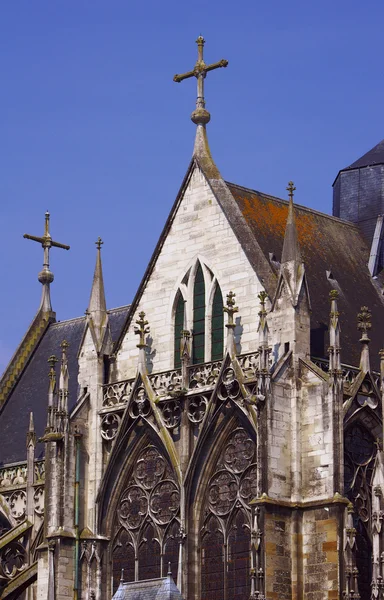 Detalhes de pedra de uma igreja gótica — Fotografia de Stock