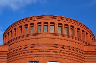 Parça tuğla cephe bina