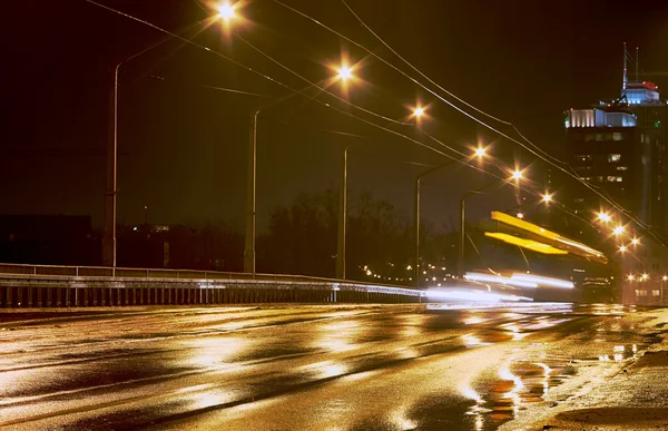 Rain and night traffic — Stock Photo, Image