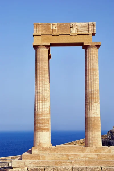 Columnas sobre la acrópolis — Foto de Stock