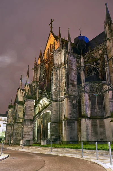 Gotische Kirche in troyes bei Nacht, — Stockfoto