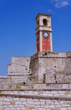 Saronikos frourio ın Saat Kulesi