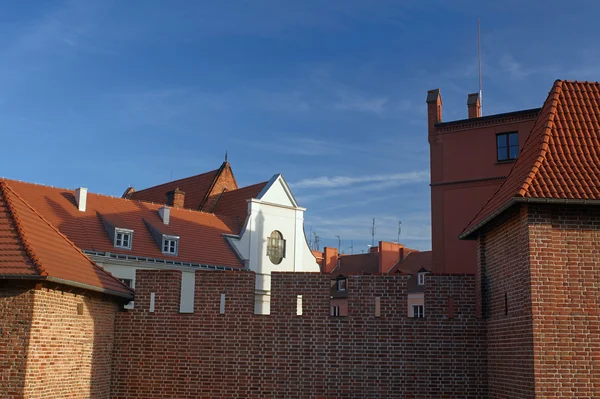 中世纪的塔楼和防御墙 — 图库照片