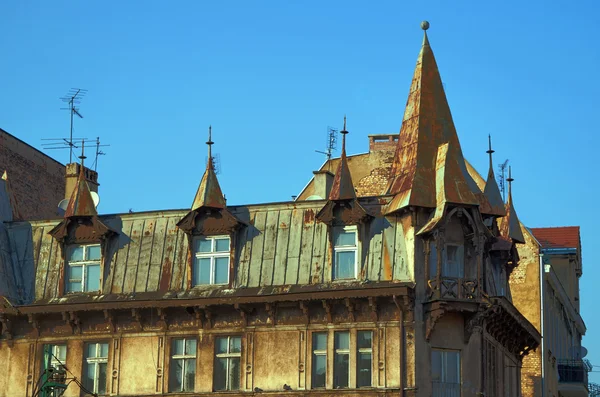 Windows binanın tavan — Stok fotoğraf