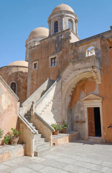 Monastère orthodoxe sur l'île de Crète — Photo