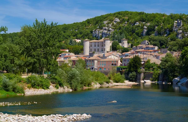 The medieval town of Vogue over the River Ardeche — Stock Photo, Image