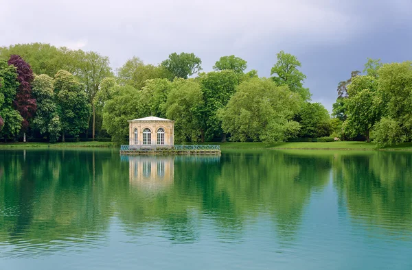 Pavilion in the park in royal residence — Stock Photo, Image