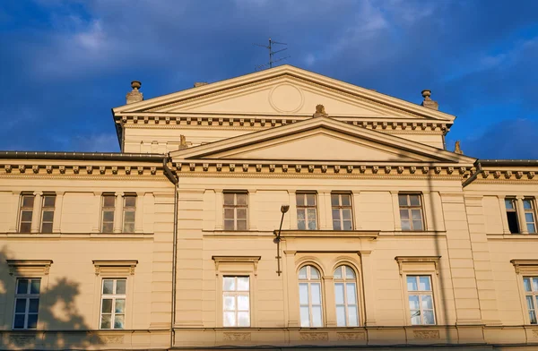 De gevel van het gebouw Arcadia — Stockfoto