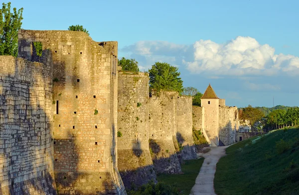 The medieval towers and ramparts — Stock Photo, Image