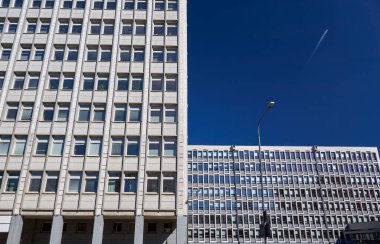 Poznan, Polonya 'da modern ofis binası cepheleri