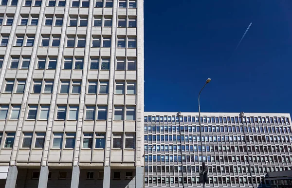 Poznan, Polonya 'da modern ofis binası cepheleri