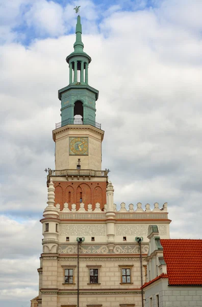 Der Turm des Renaissance-Rathauses — Stockfoto