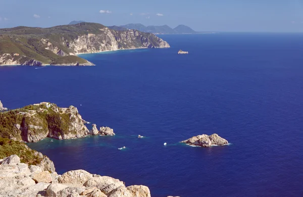 Widok na półwysep i Zatoka na wyspie Korfu — Zdjęcie stockowe
