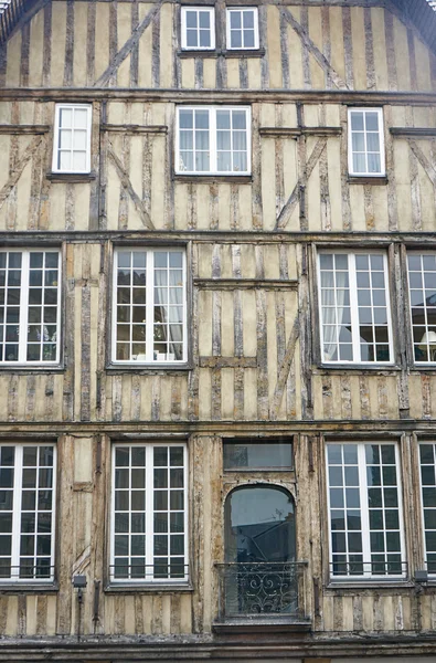 Half-timbered house in Troyes — Stock Photo, Image